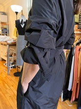 Load image into Gallery viewer, Robe Trench