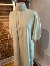 Load image into Gallery viewer, Robe Dalaï
