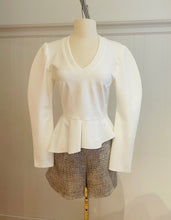 Load image into Gallery viewer, Pull à peplum