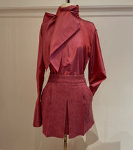 Load image into Gallery viewer, Chemise Bon baiser de Russie