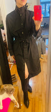 Load image into Gallery viewer, Robe Trench