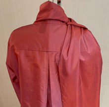 Load image into Gallery viewer, Chemise Bon baiser de Russie
