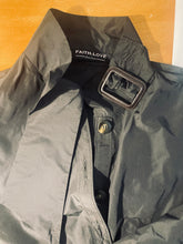 Load image into Gallery viewer, Robe Trench
