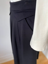 Load image into Gallery viewer, Skirt See you later
