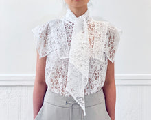 Load image into Gallery viewer, Julia blouse
